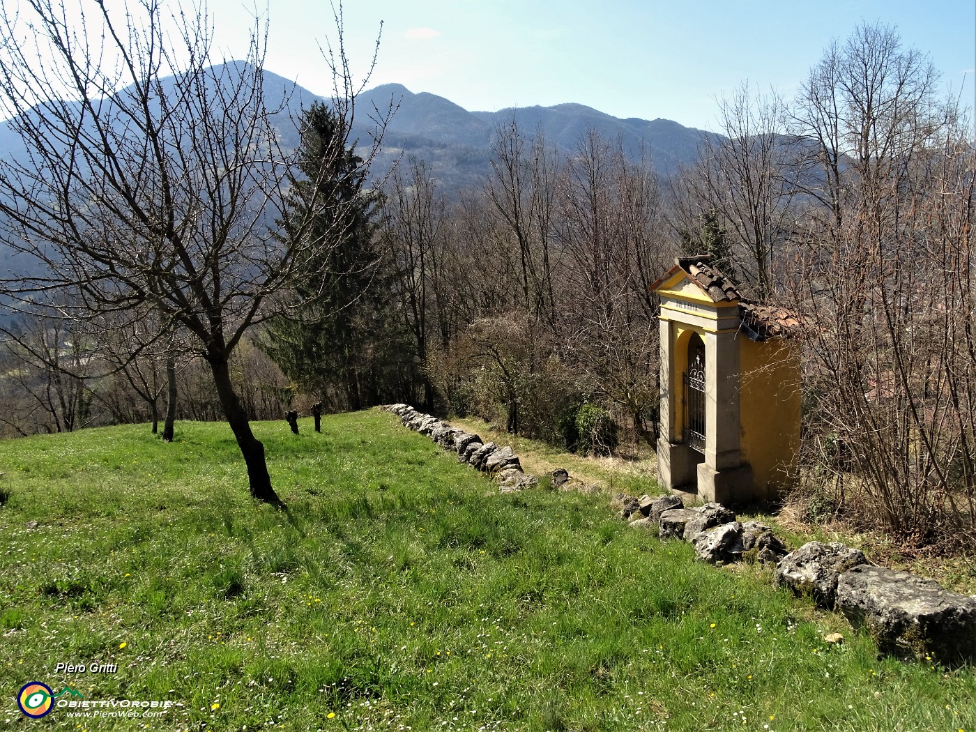 81 'Santella' Madonna di Lourdes.JPG